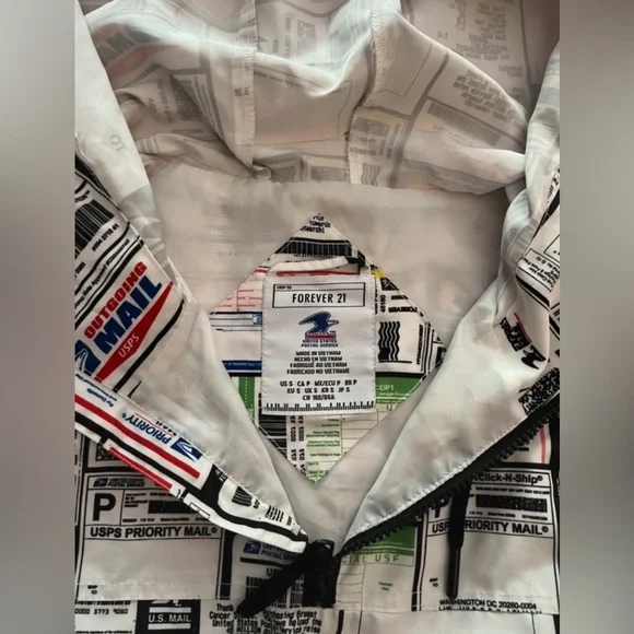 Forever 21 X USPS Collab Hooded Pullover Windbreaker Rain Jacket - Picture 4 of 4